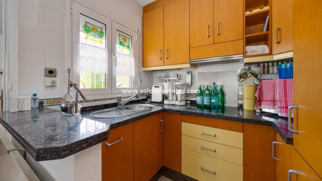 2 soverom Villa til salgs i La Florida med svømmebasseng - € 305 000 (Ref: 9999153)