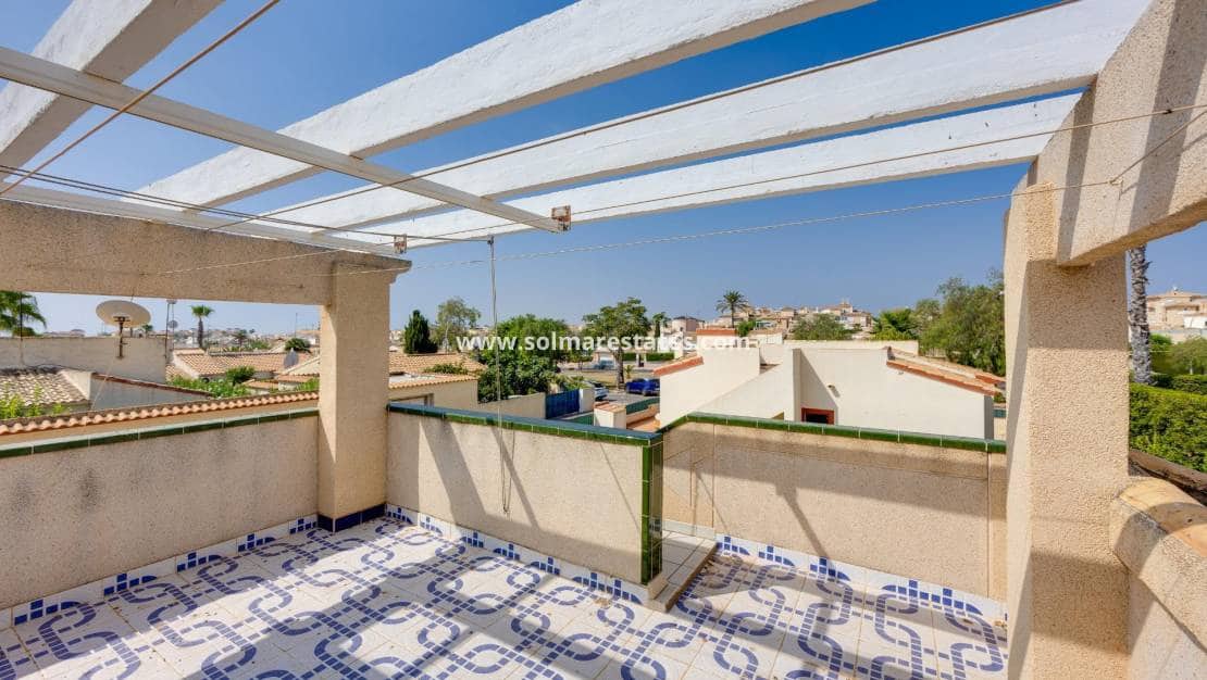 2 soverom Villa til salgs i La Florida med svømmebasseng - € 305 000 (Ref: 9999153)