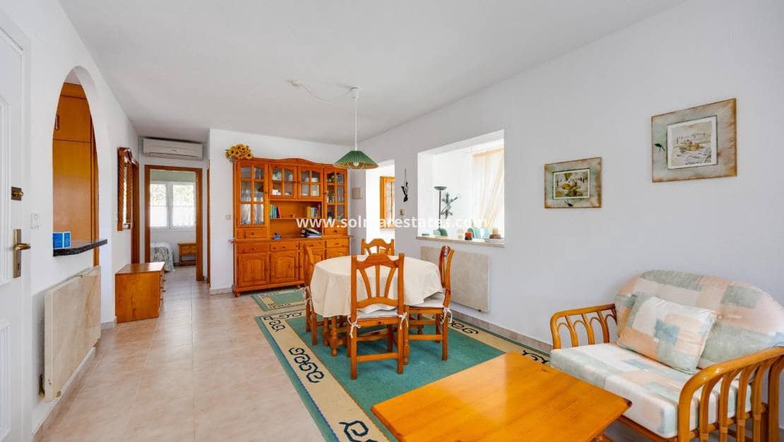 2 soverom Villa til salgs i La Florida med svømmebasseng - € 305 000 (Ref: 9999153)