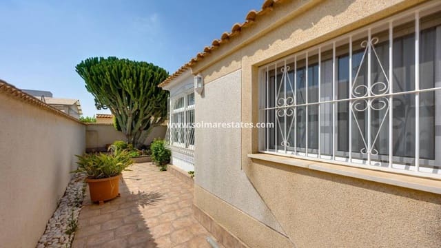 2 soverom Villa til salgs i La Florida, Orihuela med svømmebasseng - € 305 000 (Ref: 9999153)