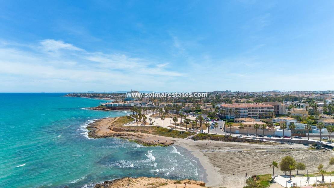 2 soverom Villa til salgs i La Florida med svømmebasseng - € 305 000 (Ref: 9999153)