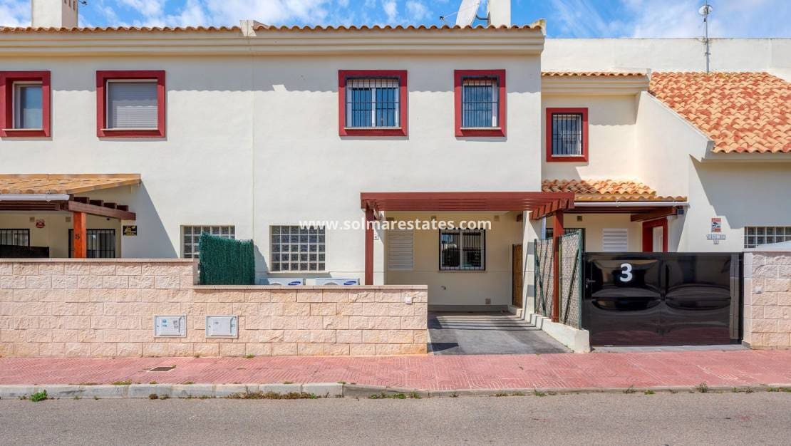 3 Zimmer Haus zu verkaufen in Dona Pepa mit Pool - 249.950 € (Ref: 9999154)