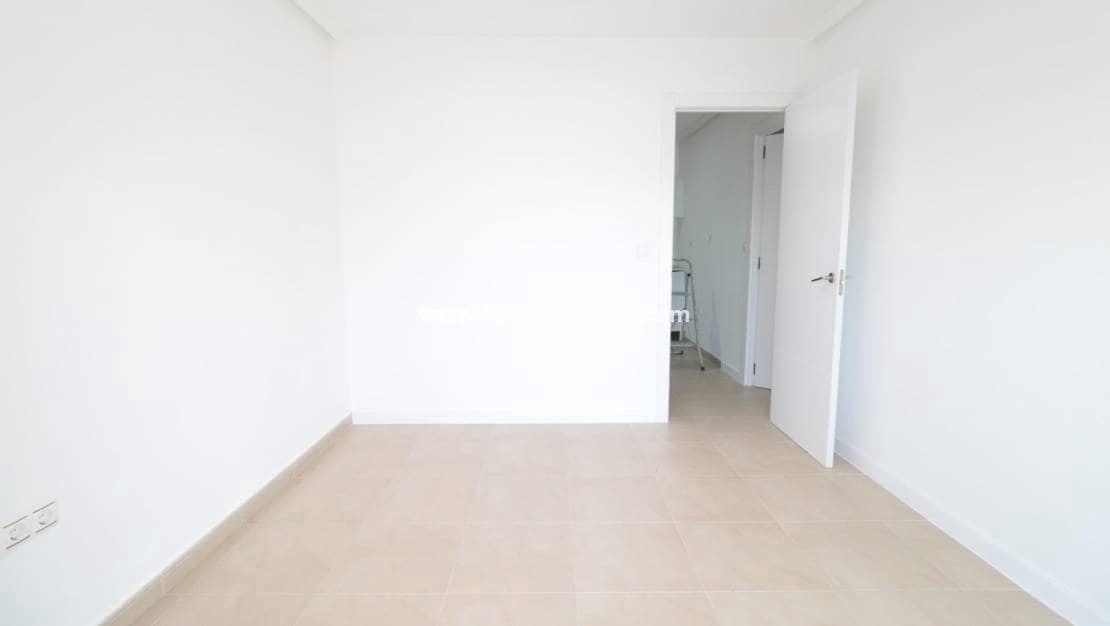 4 camera da letto Appartamento in vendita in Torrevieja - 169.000 € (Rif: 9999382)