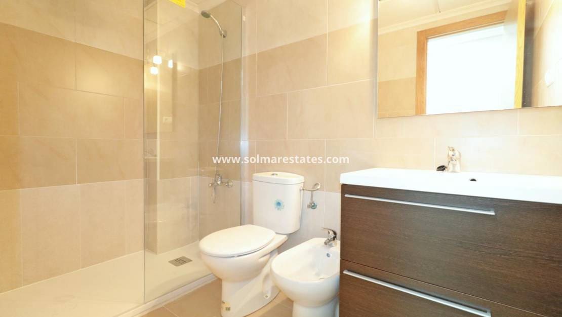 4 camera da letto Appartamento in vendita in Torrevieja - 169.000 € (Rif: 9999382)