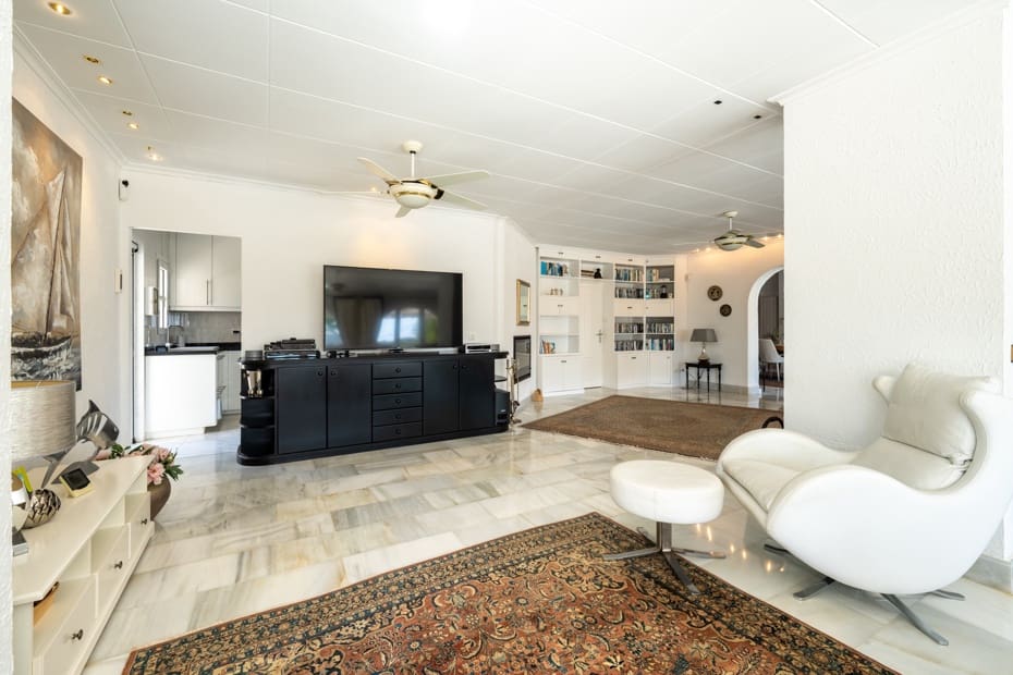 2 soveværelse Bungalow til salg i Cala Murada med swimmingpool garage - € 985.000 (Ref: 10110899)