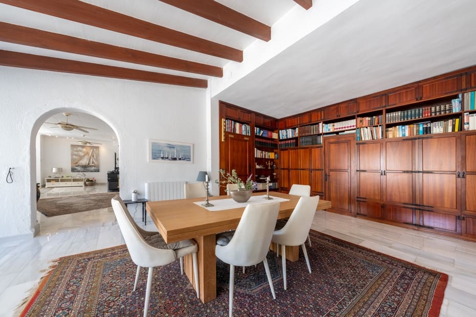 2 soveværelse Bungalow til salg i Cala Murada med swimmingpool garage - € 985.000 (Ref: 10110899)