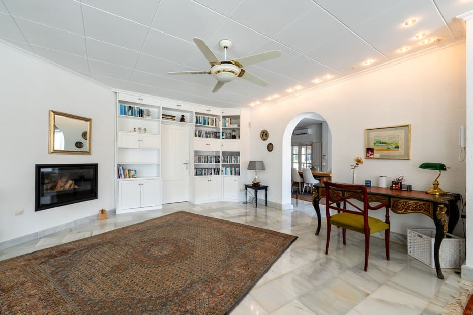 2 soveværelse Bungalow til salg i Cala Murada med swimmingpool garage - € 985.000 (Ref: 10110899)