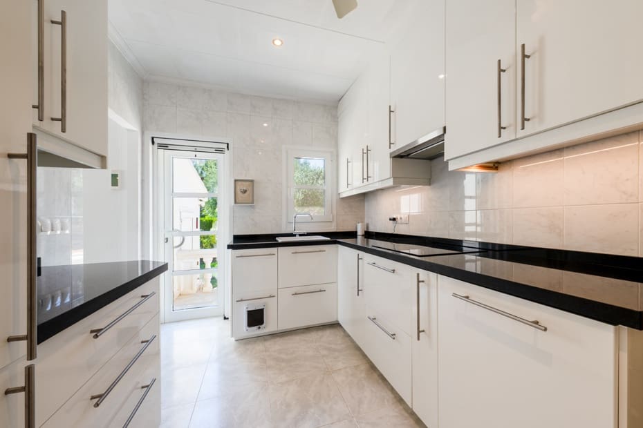 2 soveværelse Bungalow til salg i Cala Murada med swimmingpool garage - € 985.000 (Ref: 10110899)