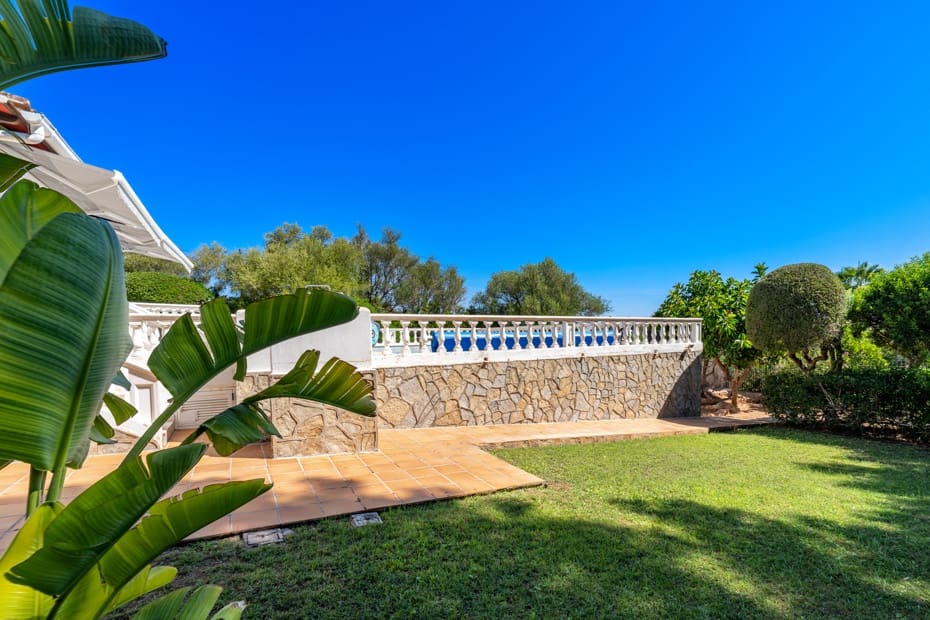 2 soveværelse Bungalow til salg i Cala Murada med swimmingpool garage - € 985.000 (Ref: 10110899)