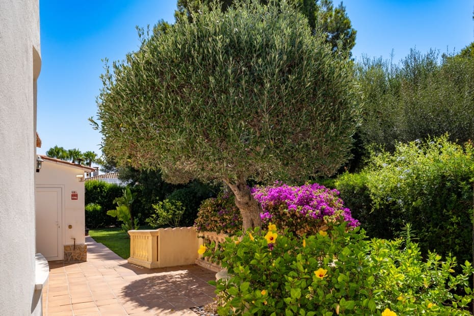 2 soveværelse Bungalow til salg i Cala Murada med swimmingpool garage - € 985.000 (Ref: 10110899)