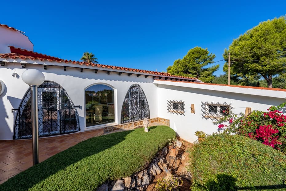 3 Zimmer Villa zu verkaufen in Cala Murada mit Pool Garage - 1.250.000 € (Ref: 10110900)