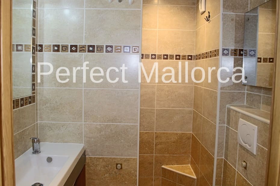 2 slaapkamer Flat te koop in Calas de Mallorca - € 295.000 (Ref: 9400520)