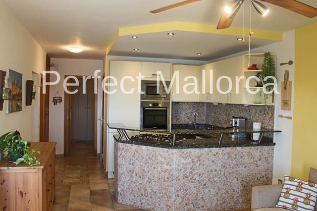 2 slaapkamer Flat te koop in Calas de Mallorca, Manacor - € 295.000 (Ref: 9400520)