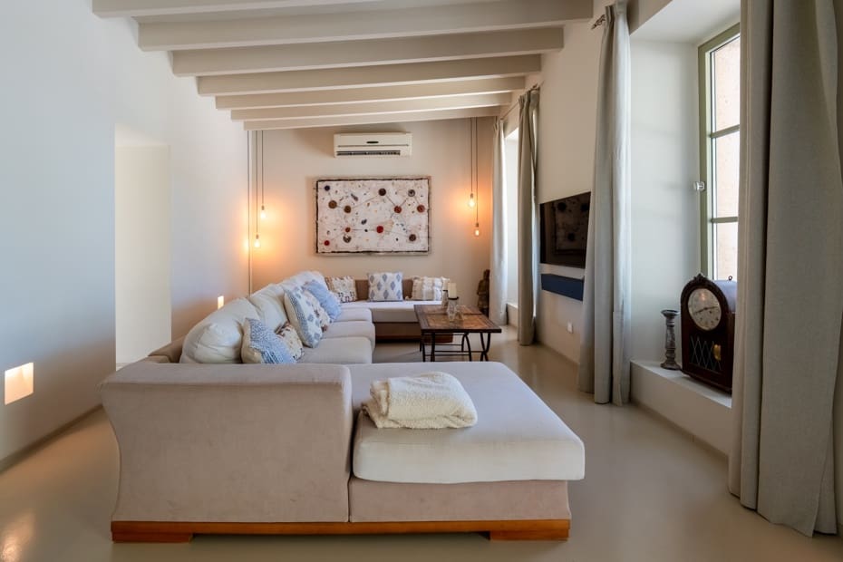 4 bedroom Finca/Country House for sale in Espinagar with pool garage - € 2,200,000 (Ref: 9935712)