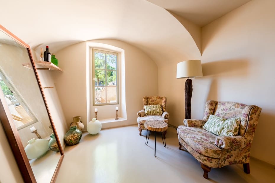4 bedroom Finca/Country House for sale in Espinagar with pool garage - € 2,200,000 (Ref: 9935712)