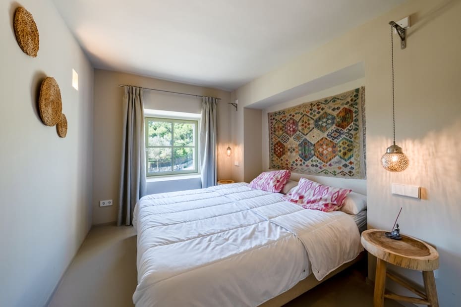 4 bedroom Finca/Country House for sale in Espinagar with pool garage - € 2,200,000 (Ref: 9935712)