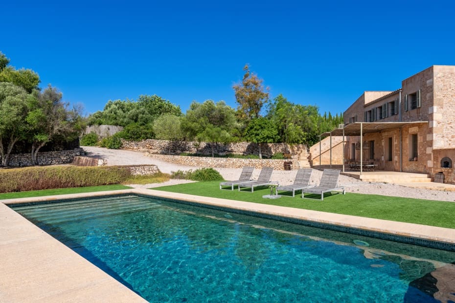 4 bedroom Finca/Country House for sale in Espinagar with pool garage - € 2,200,000 (Ref: 9935712)