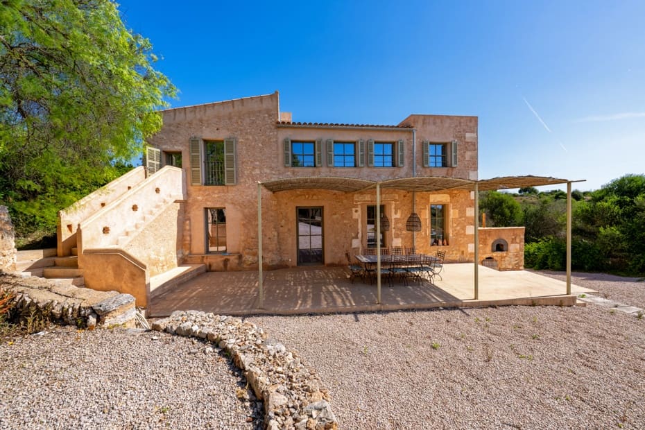 4 bedroom Finca/Country House for sale in Espinagar with pool garage - € 2,200,000 (Ref: 9935712)
