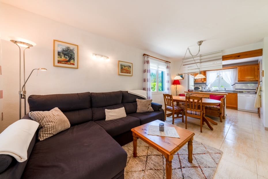 2 bedroom Townhouse for sale in Cala Murada with garage - € 348,000 (Ref: 9935713)