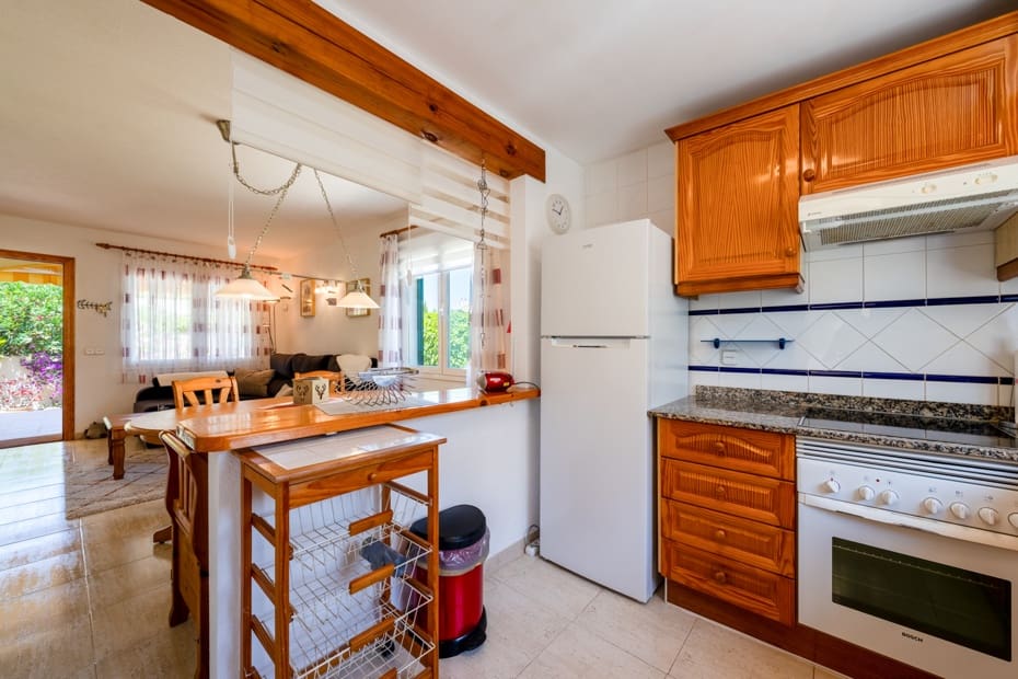 2 bedroom Townhouse for sale in Cala Murada with garage - € 348,000 (Ref: 9935713)