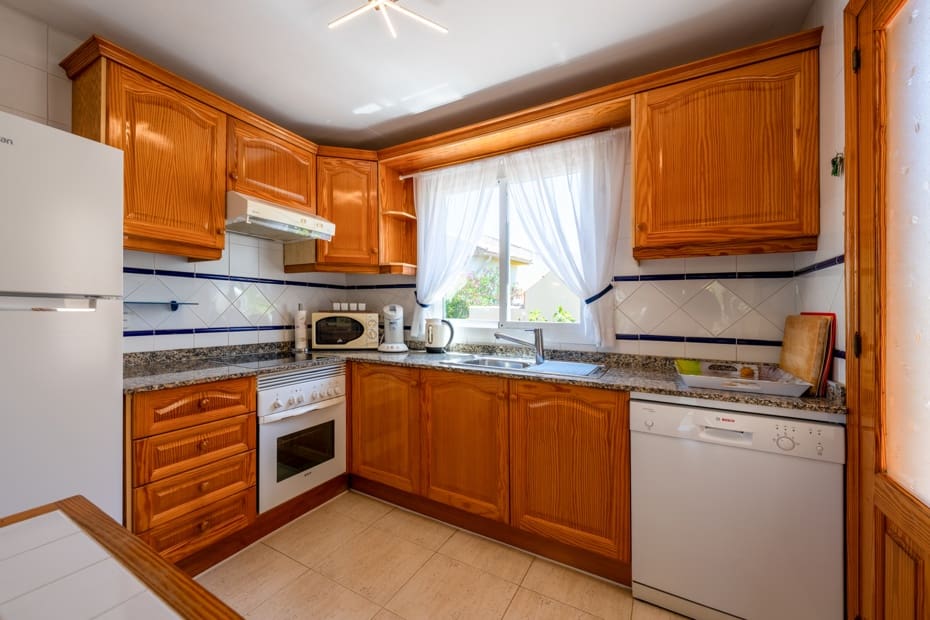 2 bedroom Townhouse for sale in Cala Murada with garage - € 348,000 (Ref: 9935713)