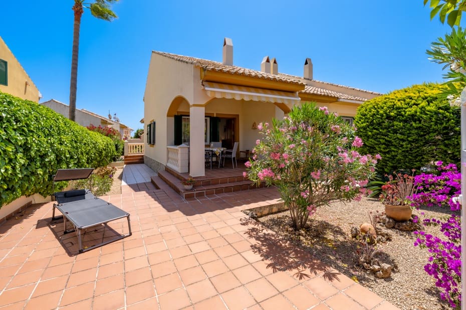 2 bedroom Townhouse for sale in Cala Murada with garage - € 348,000 (Ref: 9935713)