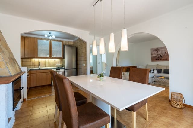 Leilighet til salgs i Cala Murada, Manacor med garasje - € 285 000 (Ref: 9935714)