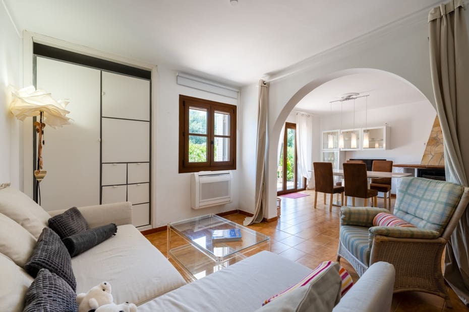 Leilighet til salgs i Cala Murada med garasje - € 285 000 (Ref: 9935714)