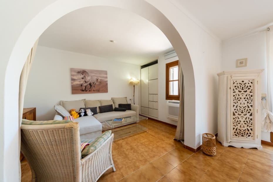 Leilighet til salgs i Cala Murada med garasje - € 285 000 (Ref: 9935714)