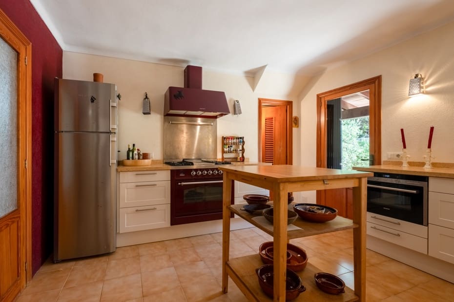 3 bedroom Villa for sale in Cala Murada with pool garage - € 1,250,000 (Ref: 9959313)