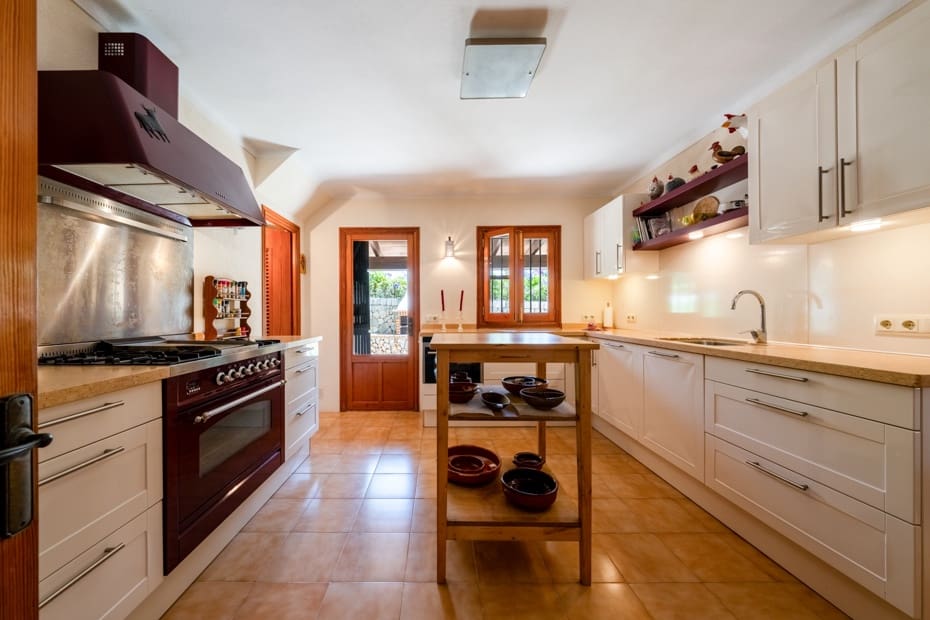 3 bedroom Villa for sale in Cala Murada with pool garage - € 1,250,000 (Ref: 9959313)