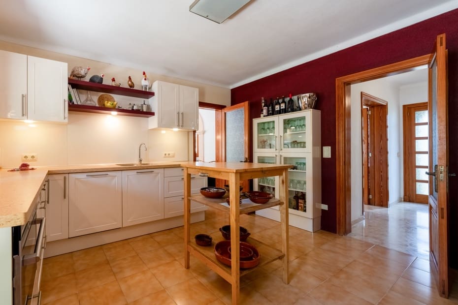 3 bedroom Villa for sale in Cala Murada with pool garage - € 1,250,000 (Ref: 9959313)
