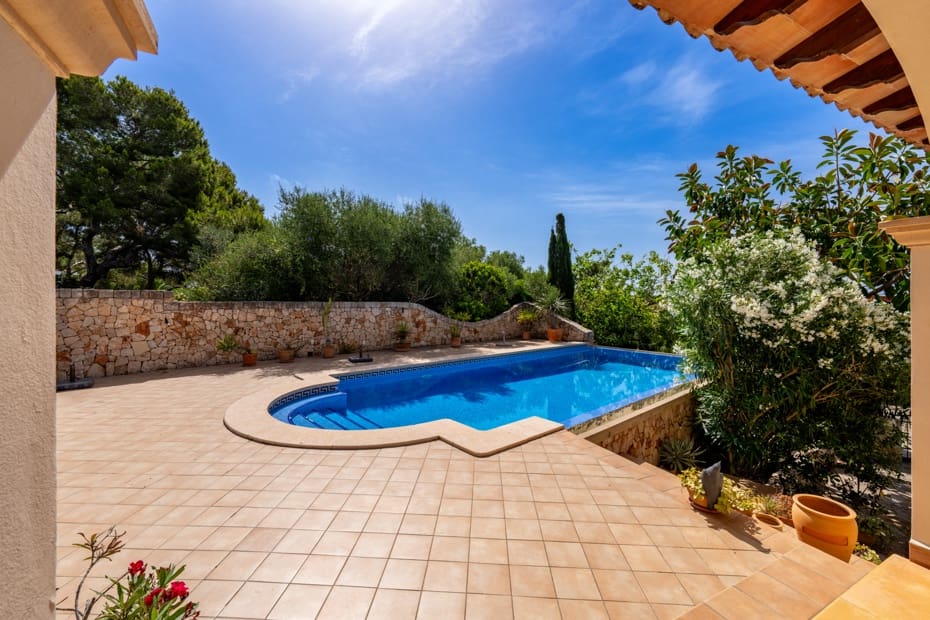 3 bedroom Villa for sale in Cala Murada with pool garage - € 1,250,000 (Ref: 9959313)