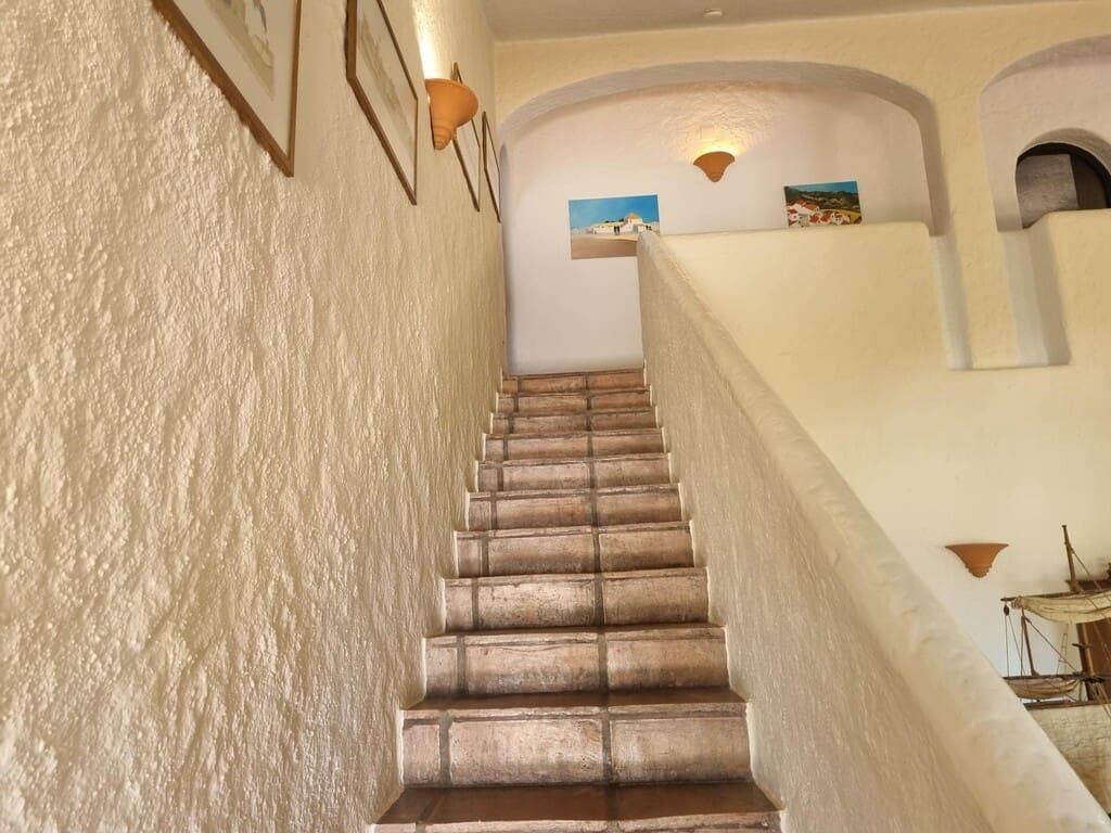 3 bedroom Villa for sale in Mijas with pool - € 1,400,000 (Ref: 10031556)