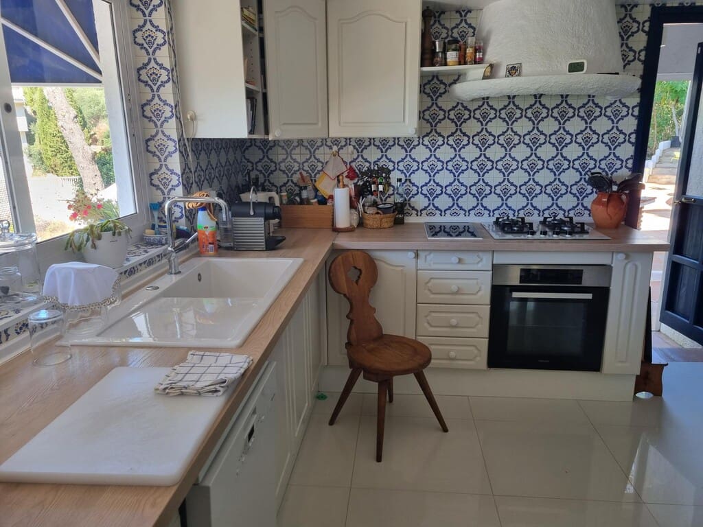 3 bedroom Villa for sale in Mijas with pool - € 1,400,000 (Ref: 10031556)