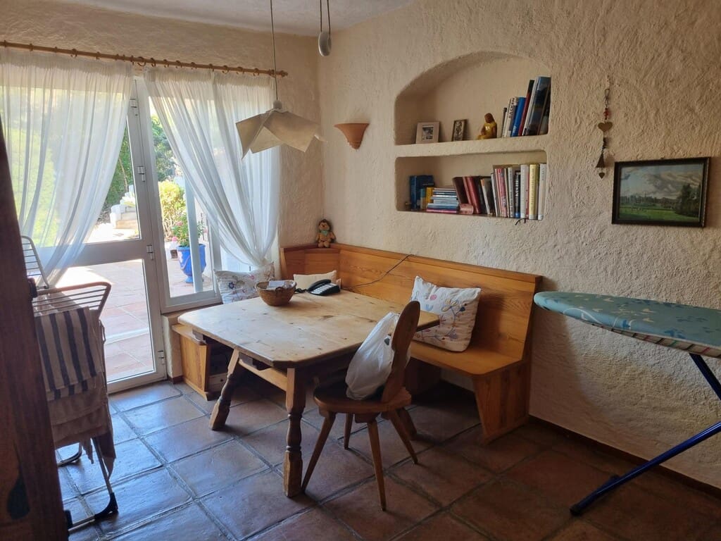 3 bedroom Villa for sale in Mijas with pool - € 1,400,000 (Ref: 10031556)