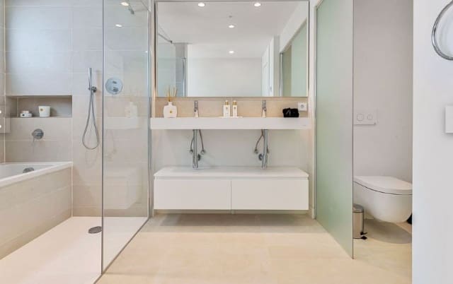 Apartamento de 3 habitaciones en Fuengirola en venta con piscina - 749.995 € (Ref: 8041388)