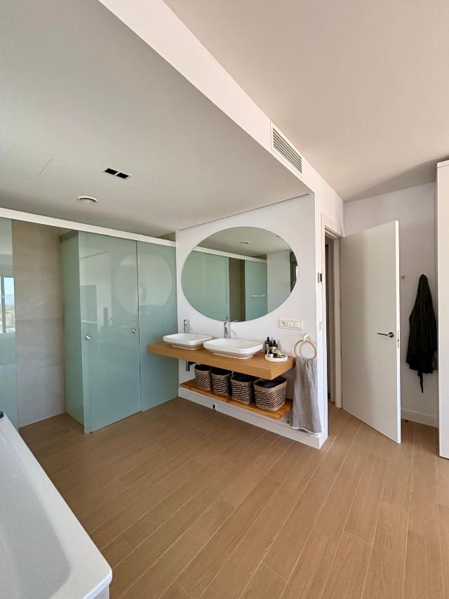 4 Zimmer Doppelhaus zu verkaufen in Mijas mit Pool - 950.000 € (Ref: 8626564)