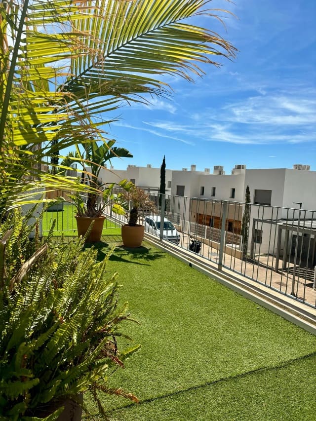 4 soverom Kjedet enebolig til salgs i Mijas med svømmebasseng - € 950 000 (Ref: 8626564)