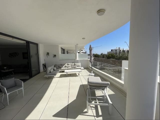 2 Zimmer Apartment zu verkaufen in Fuengirola mit Pool - 560.000 € (Ref: 8703647)
