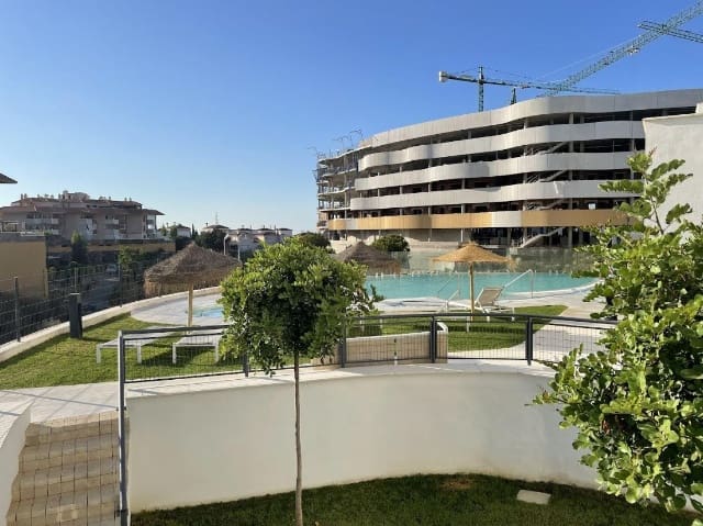 2 Zimmer Apartment zu verkaufen in Fuengirola mit Pool - 560.000 € (Ref: 8703647)