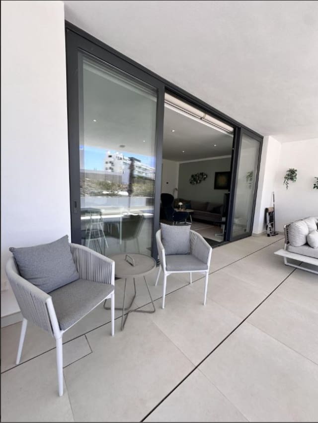 2 Zimmer Apartment zu verkaufen in Fuengirola mit Pool - 560.000 € (Ref: 8703647)