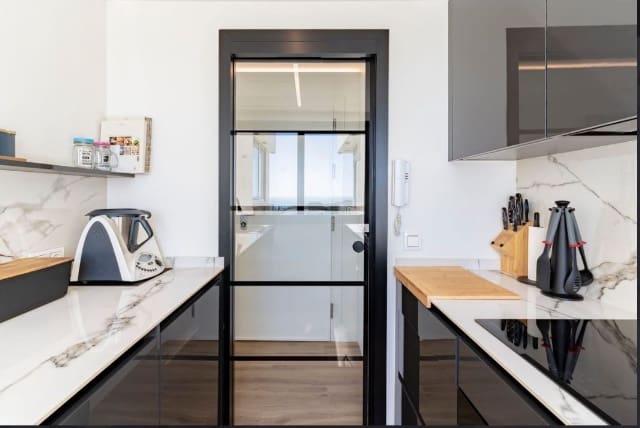 3 bedroom Apartment for sale in Marbella with pool - € 980,000 (Ref: 8821723)