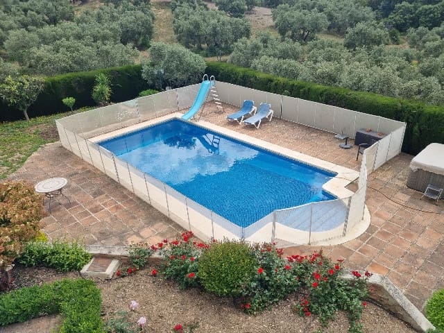 6 soveværelse Finca/Landehus til salg i Antequera med swimmingpool garage - € 545.000 (Ref: 8992026)