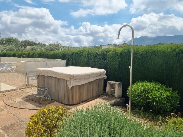 6 soveværelse Finca/Landehus til salg i Antequera med swimmingpool garage - € 545.000 (Ref: 8992026)