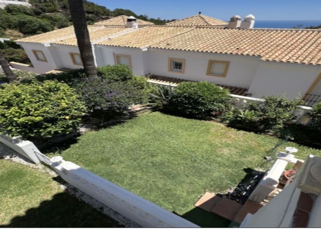3 bedroom Townhouse for sale in Mijas with pool - € 399,000 (Ref: 9115909)