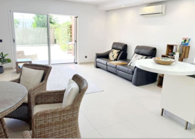 3 soveværelse Byhus til salg i Benalmadena med swimmingpool - € 477.000 (Ref: 9132159)