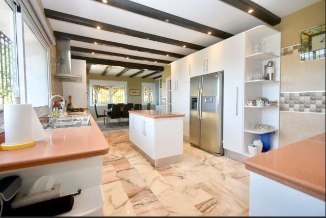 6 Zimmer Villa zu verkaufen in Mijas mit Pool Garage - 1.650.000 € (Ref: 9145285)