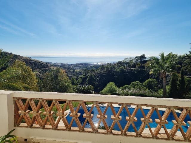 4 makuuhuone Huvila myytävänä paikassa Mijas mukana uima-altaan - 1 550 000 € (Ref: 9485121)