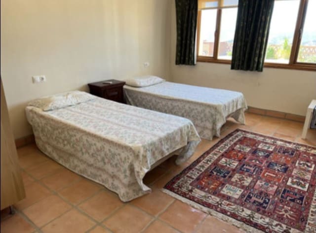 4 bedroom Villa for sale in Mijas with pool garage - € 1,300,000 (Ref: 9485123)